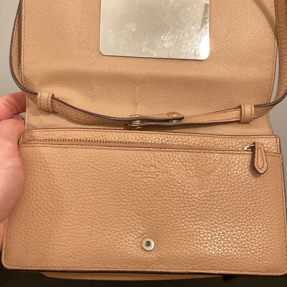 Coach vintage Anna fold over convertible crossbody in beige GVU some small stain - Picture 6 of 15